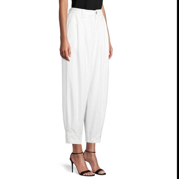 Free PeopleWomen's White Barcelona Balloon Pants - Picture 1 of 12